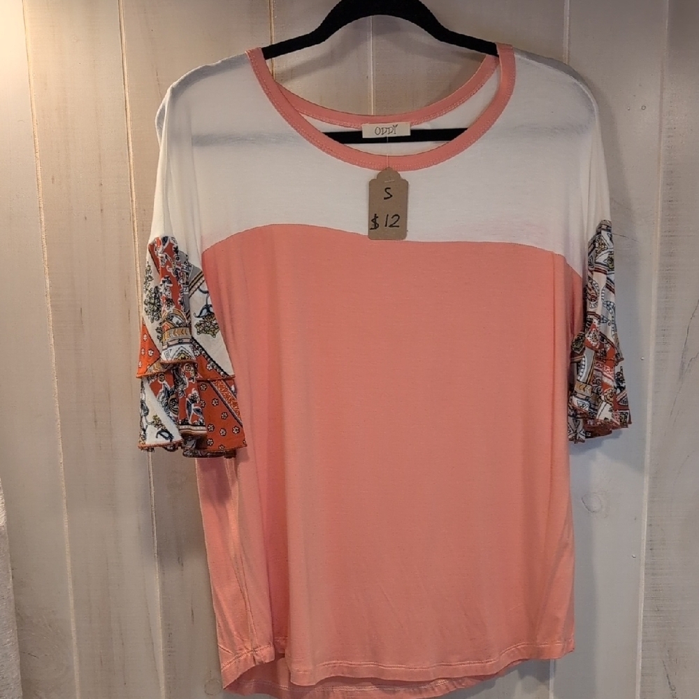 Women's Pink and White Top